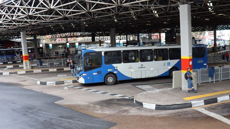 Pré-Carnaval: 4 terminais terão ônibus reserva para a população