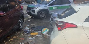 Santos: jornalista enfrenta temporal histórico e trabalha da rua