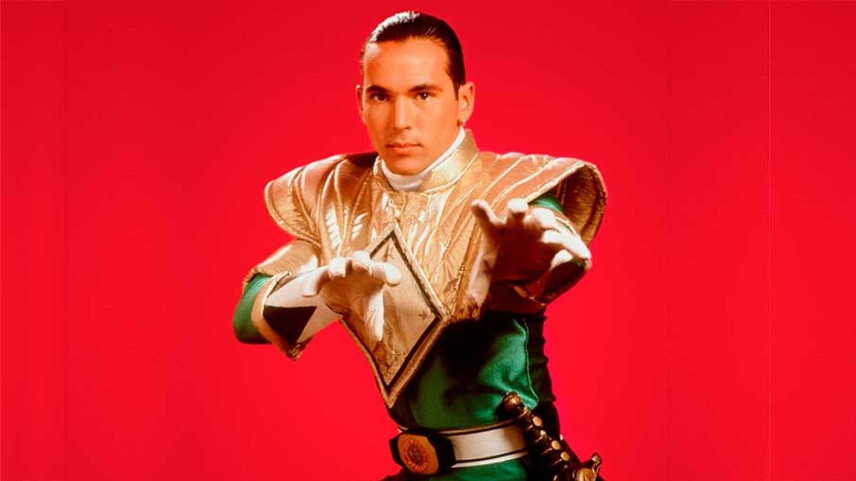 O ator Jason David Frank viveu o personagem Power Ranger verde e branco