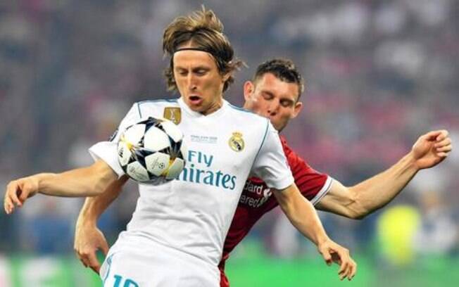 Modric renova por mais uma temporada 