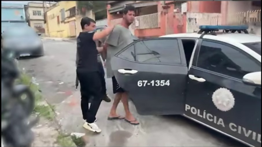 Homem foi preso suspeito de operar esquema do CV Homem foi preso suspeito de operar esquema do CV
