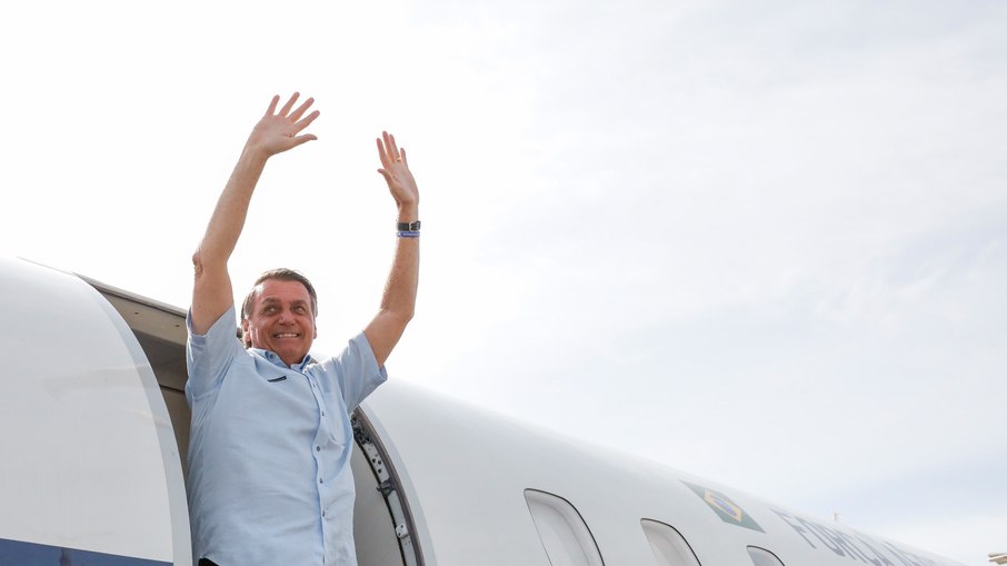 Bolsonaro gastou, nos dois primeiros anos de governo, R$ 16,5 milhões em viagens, diz revista