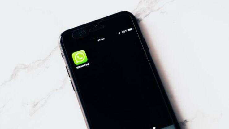 Como fazer ou enviar GIFs direto no WhatsApp pelo iPhone ou Android –  Tecnoblog