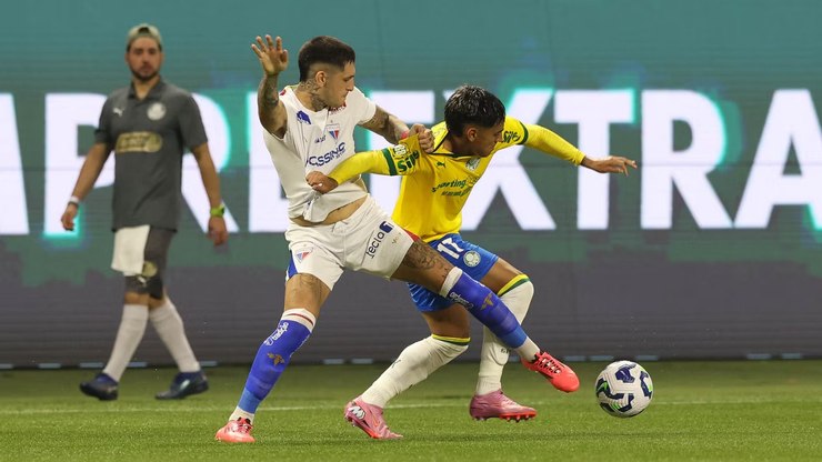 Em reencontro de Andreas com Deyverson, Palmeiras vence Fortaleza