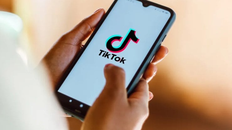 Homem%20mata%20filha%20que%20se%20negou%20a%20excluir%20conta%20no%20TikTok