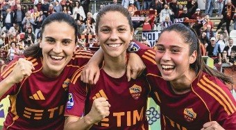 Jogadoras%20da%20Roma%20t%C3%AAm%20mais%20seguidores%20que%20p%C3%A1gina%20do%20clube