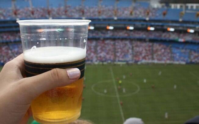 Preço salgado! Confira o valor da cerveja no Qatar durante a Copa Preço salgado! Confira o valor da cerveja no Qatar durante a Copa
