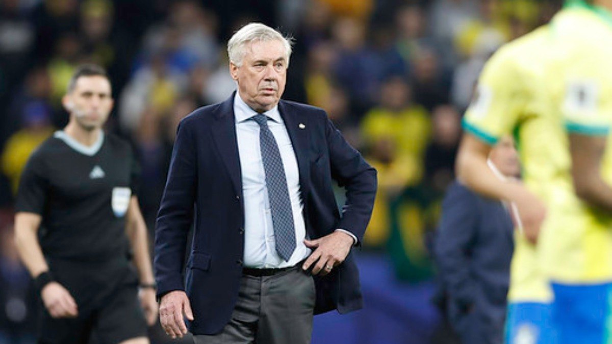 Jornalista%20se%20irrita%20com%20decis%C3%A3o%20de%20Ancelotti%20e%20detona%20t%C3%A9cnico