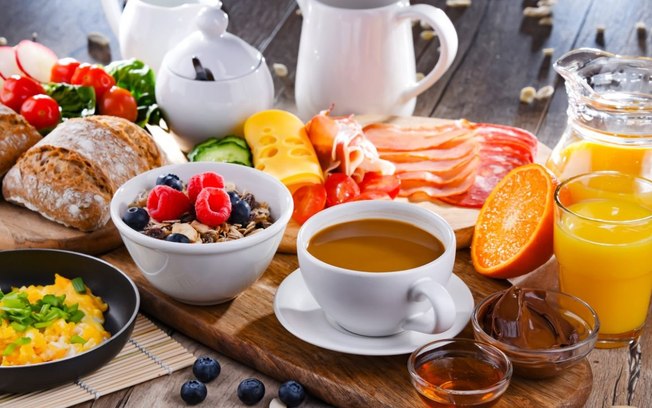 7 receitas com os melhores alimentos para comer no café da manhã