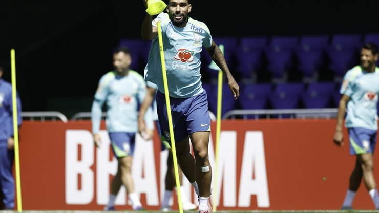 Brasil x Chile: Paquetá comemora gol em retorno à Seleção