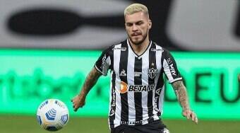 Compare as propostas do Santos e Fluminense por meia do Galo