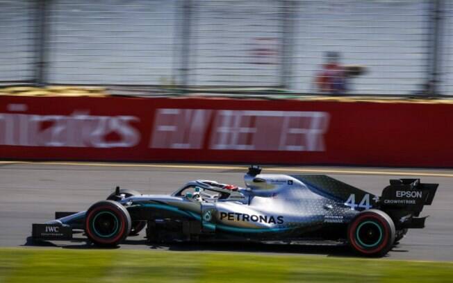Piloto da Mercedes cravou novo recorde de volta mais rápida no treino classificatório para o GP da Austrália
