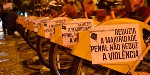 Pediatras se manifestam contrários à redução da maioridade penal