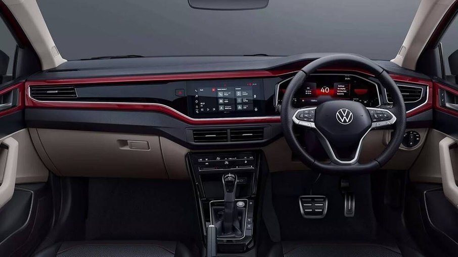 Por dentro, a linguagem visual passa a ser equivalente aos últimos lançamentos da VW