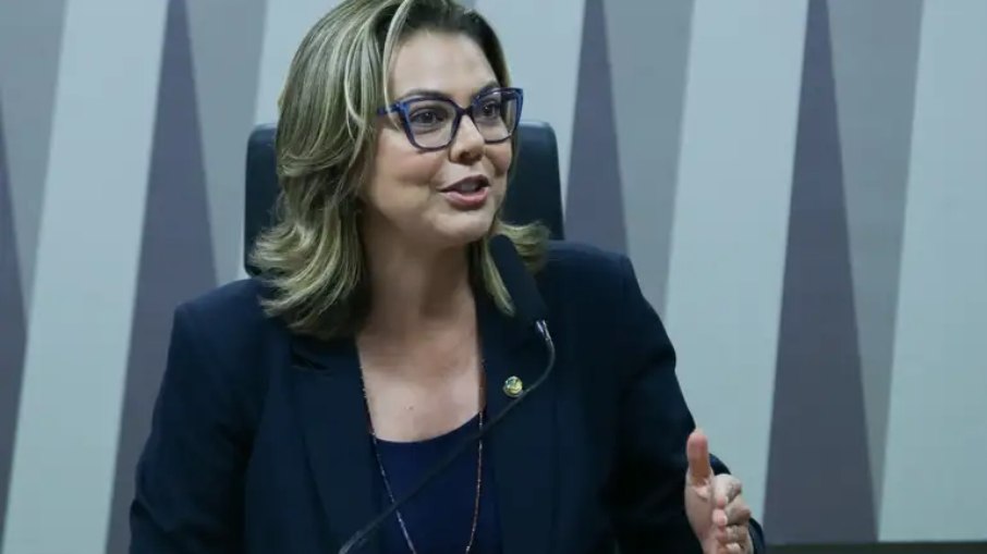 Senadora Leila Barros (PDT/DF), presidente da Comissão de Esportes. Senadora Leila Barros (PDT/DF), presidente da Comissão de Esportes.