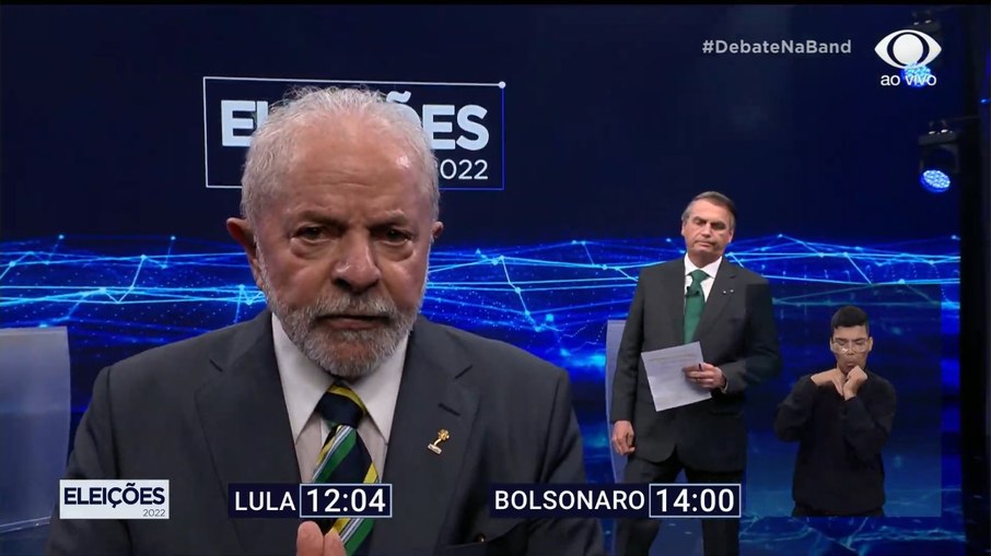 Lula e Bolsonaro no primeiro debate do segundo turno das eleições de 2022