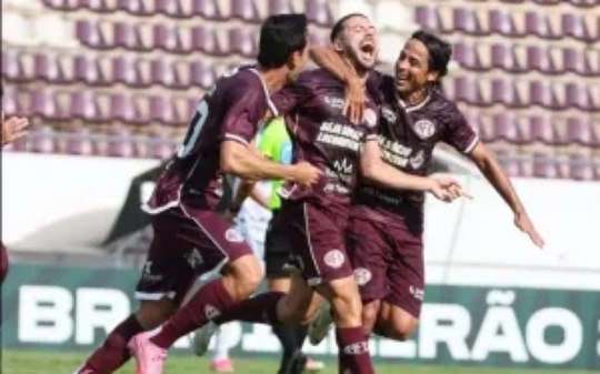 Ferroviária vence Inter de Limeira e garante acesso à Série B