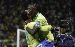 Brasil domina, vence Paraguai e carimba vaga na Copa do Mundo