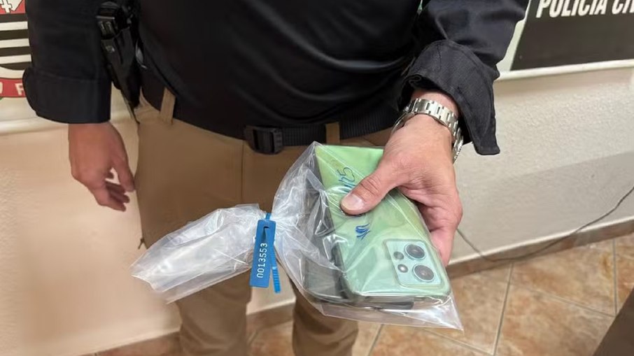 Celulares apreendidos durante ação da Polícia Civil em Vinhedo Celulares apreendidos durante ação da Polícia Civil em Vinhedo