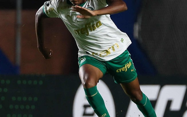 Luís Guilherme entrou no segundo tempo e fez o gol da virada espetacular do Palmeiras