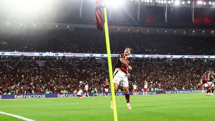Arrascaeta: o camisa 10 que guia o Flamengo em direção ao título