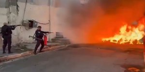Tiroteio no Complexo de Israel fecha Av. Brasil e afeta trânsito