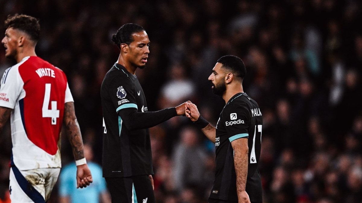 Arsenal e Liverpool fizeram grande jogo na Inglaterra Arsenal e Liverpool fizeram grande jogo na Inglaterra