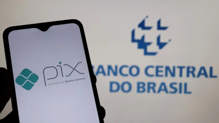 Pix lidera como principal meio de pagamento no Brasil, diz BC