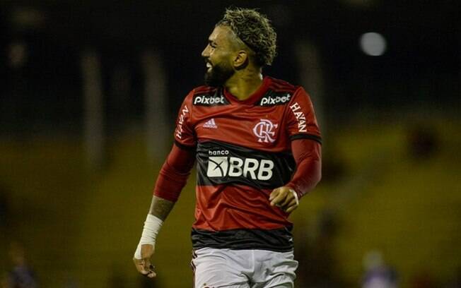 Destaque em goleada do Flamengo, Gabigol diz que vai comemorar em festival de rap: 'Lil Gabi on'