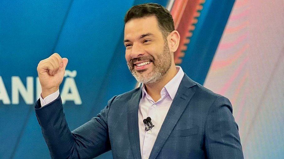 Darlisson Dutra estreou no comando do Se Liga, Brasil Darlisson Dutra estreou no comando do Se Liga, Brasil