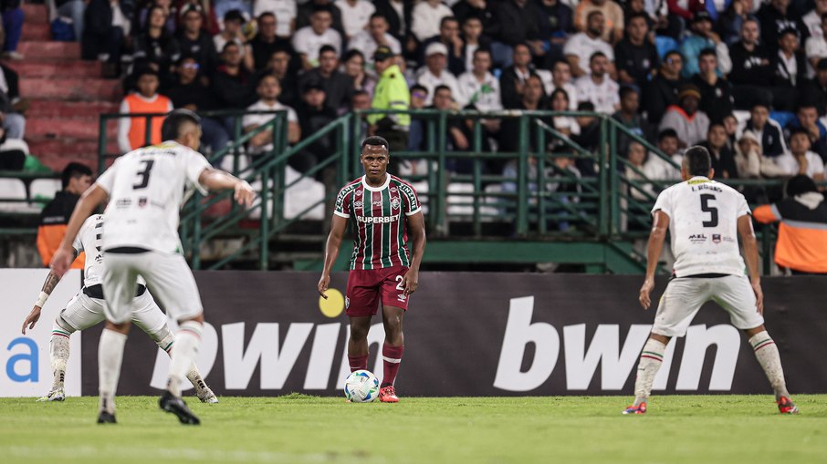Fluminense mede forças com o Once Caldas nesta quinta-feira