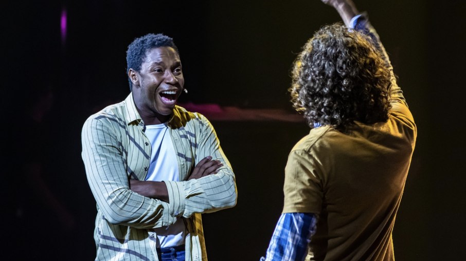 Tiago Barbosa no musical sobre o Clube da Esquina Tiago Barbosa no musical sobre o Clube da Esquina