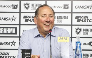 Ex-Botafogo processa John Textor em R$ 44 milhões; saiba motivo