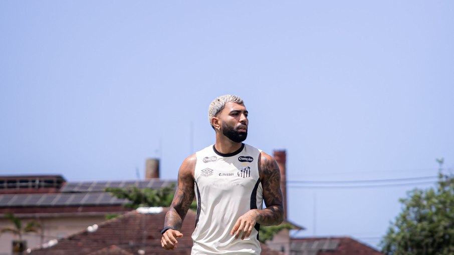 Gabigol em treino do Santos