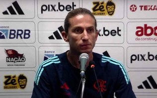 Filipe Luís explica time reserva e comemora ‘dor de cabeça’ no Flamengo