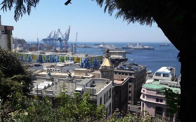 Guiamos o Nissan X-Trail até o Porto de Valparaíso tem extrema importância para a economia 