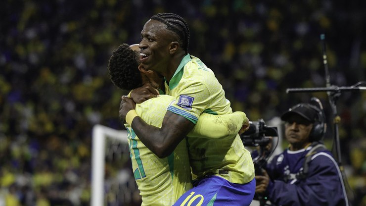 Brasil domina, vence Paraguai e carimba vaga na Copa do Mundo