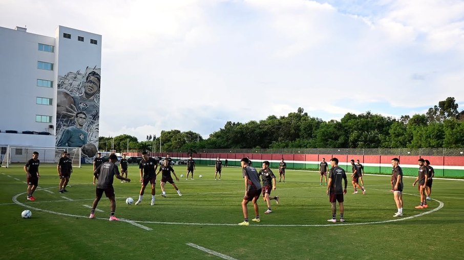 Lanús treina no CT do Fluminense para final contra Flamengo