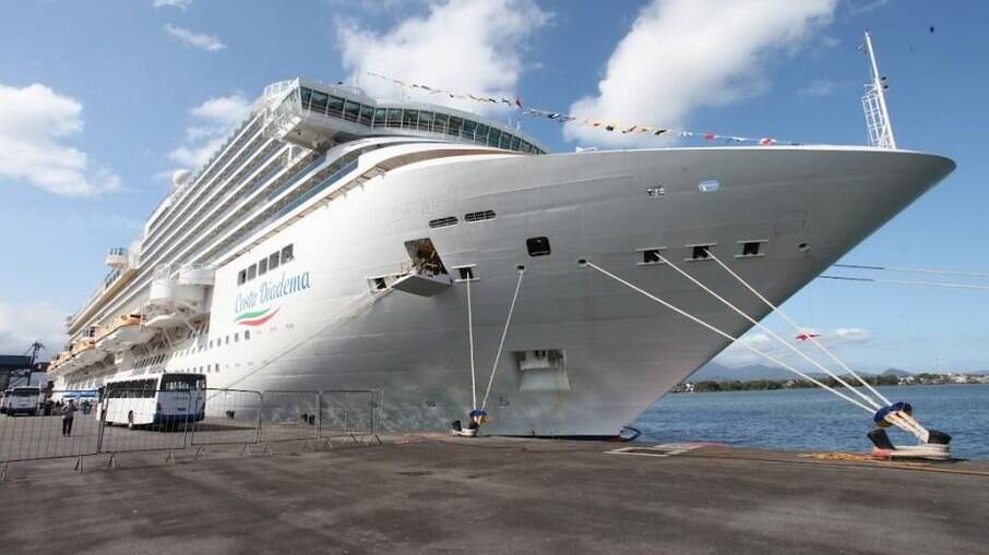  Costa Diadema é o quinto navio a passar pelo Porto de Santos nesta temporada de cruzeiros