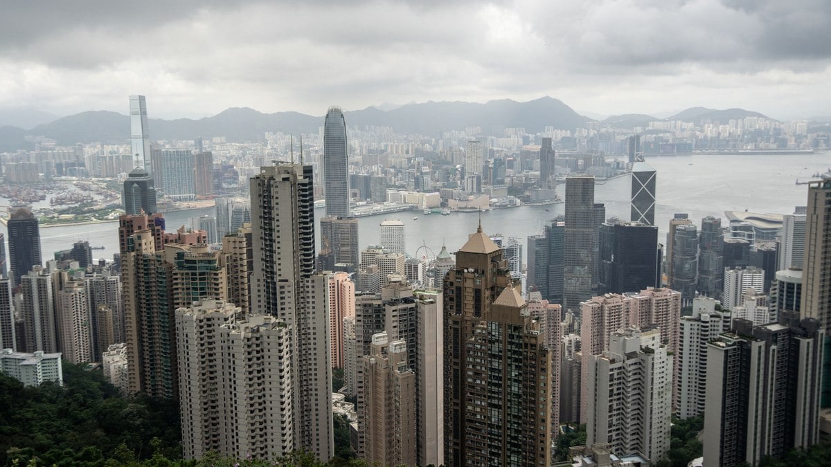 Imagem mostra prédios da cidade de Hong Kong