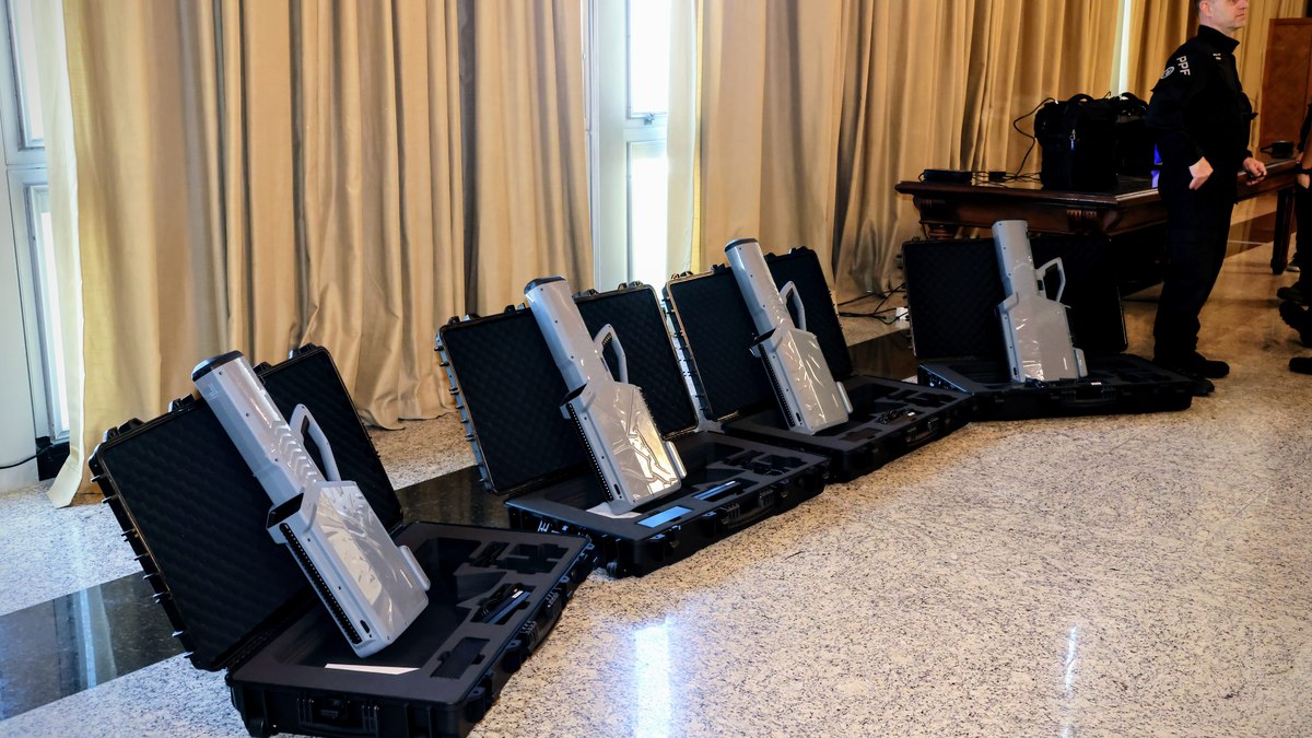 Novos equipamentos de combate a drones que será utilizado no Rio de Janeiro Novos equipamentos de combate a drones que será utilizado no Rio de Janeiro