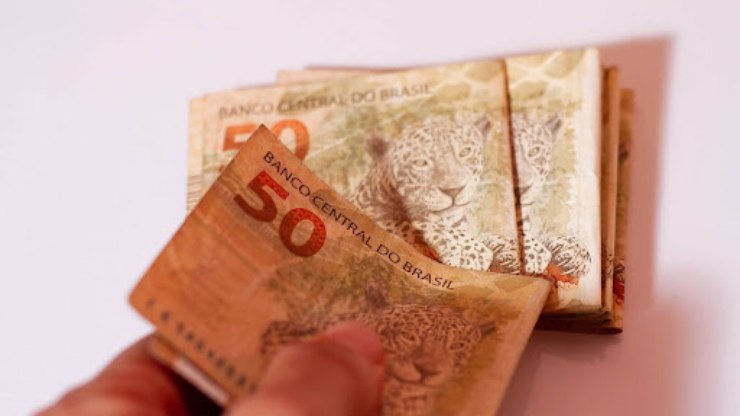 Vai viajar de avião? saiba como economizar HOJE R$ 257,25