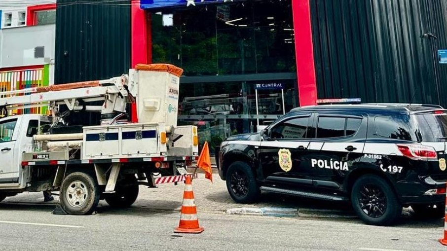 Esse é o segundo flagrante policial de fraude de energia registrado em Guarulhos nos últimos 15 dias.