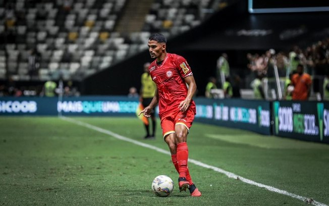 Emerson Barbosa vive bom momento com o Tombense e comenta fase: ‘Evoluindo bastante’ Emerson Barbosa vive bom momento com o Tombense e comenta fase: ‘Evoluindo bastante’