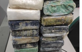 Mais de 20 kg de cocaína são encontrados em praias no Ceará