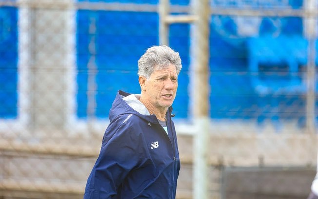 Renato pode alterar formação tática do Grêmio contra o Cruzeiro Renato pode alterar formação tática do Grêmio contra o Cruzeiro