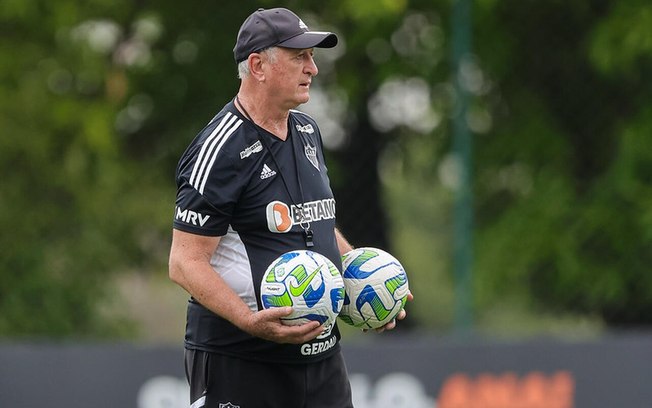 Felipão prepara o Galo para o jogo deste domingo contra o Goiás. Vitória manterá o time na luta pelo título