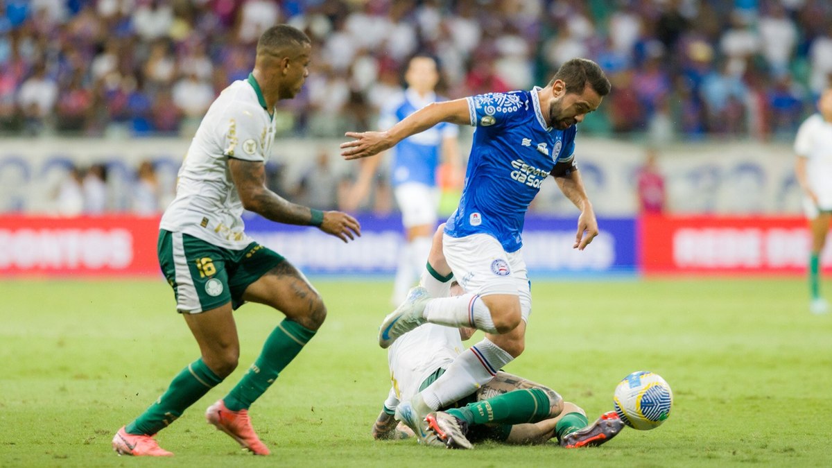 Palmeiras vence Bahia de virada na Fonte Nova pelo Brasileirão