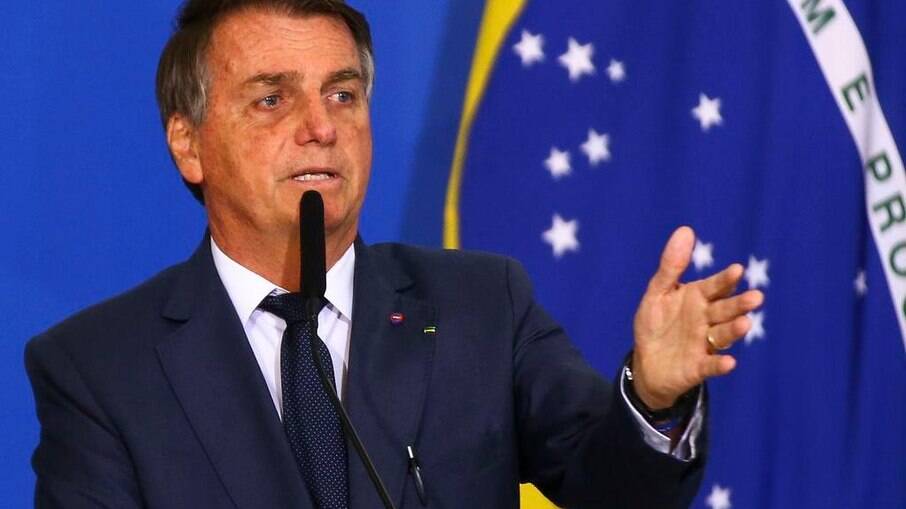 Bolsonaro busca costurar alternativa ao voto impresso com Judiciário