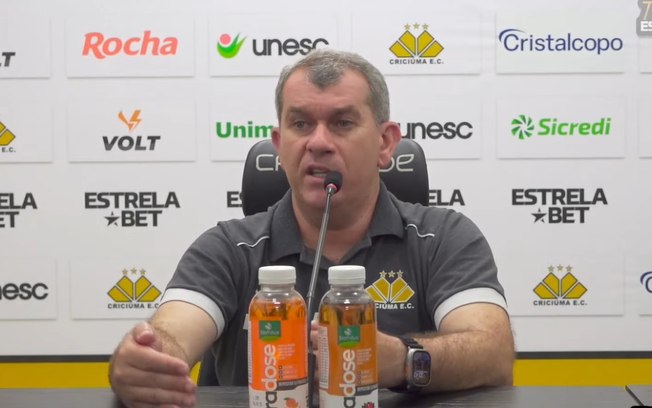 Tencati não esconde frustração após derrota e pede desculpa à torcida do Criciúma Tencati não esconde frustração após derrota e pede desculpa à torcida do Criciúma